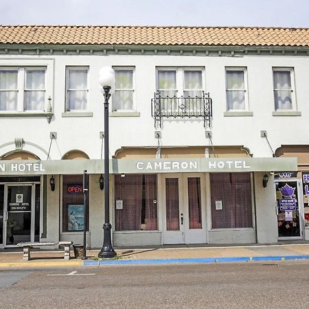 Oyo Historic Cameron Hotel Brownsville I-69E Eksteriør billede