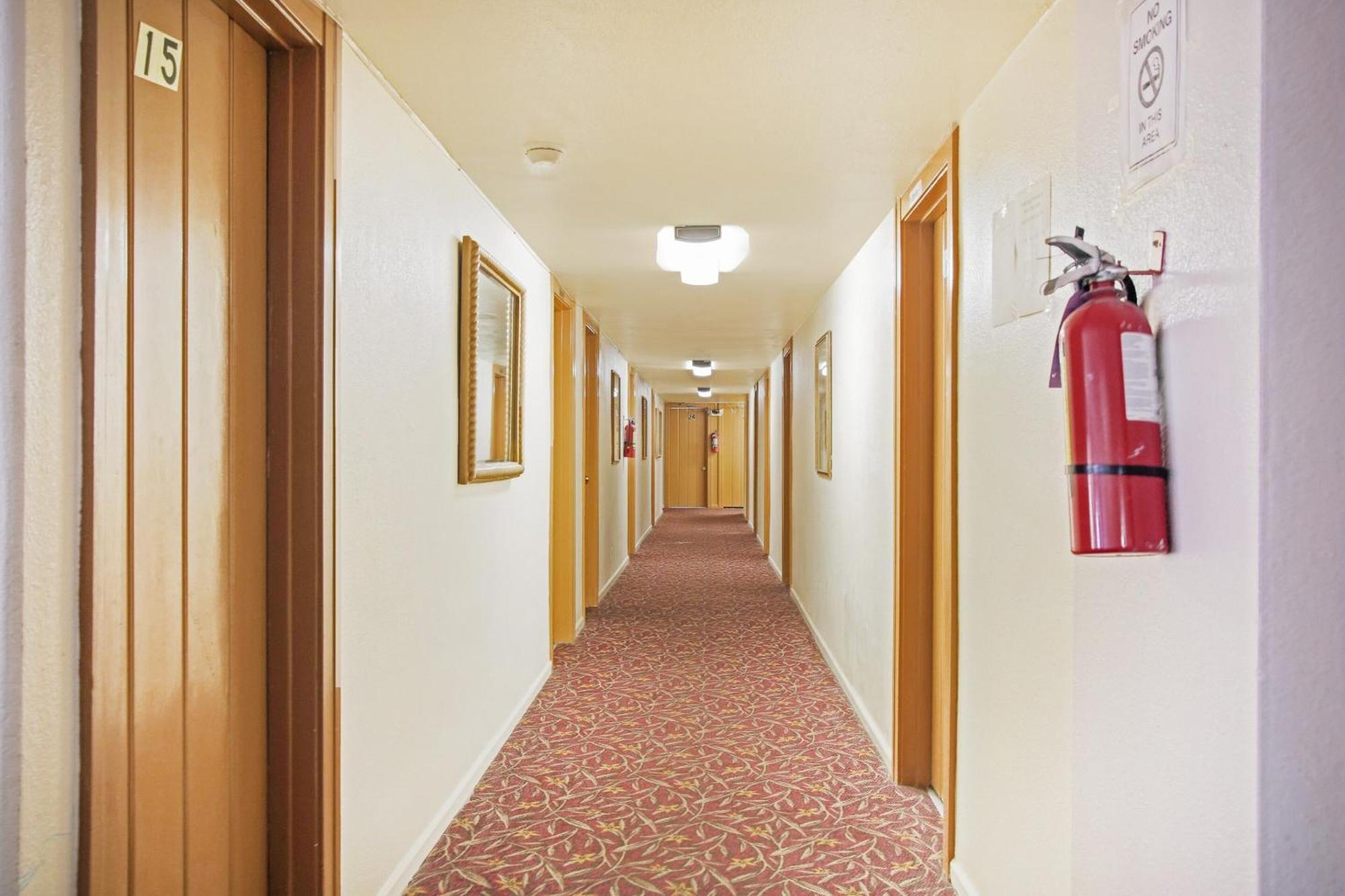Oyo Historic Cameron Hotel Brownsville I-69E Eksteriør billede