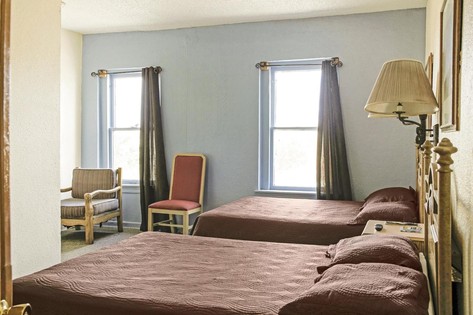 Oyo Historic Cameron Hotel Brownsville I-69E Eksteriør billede